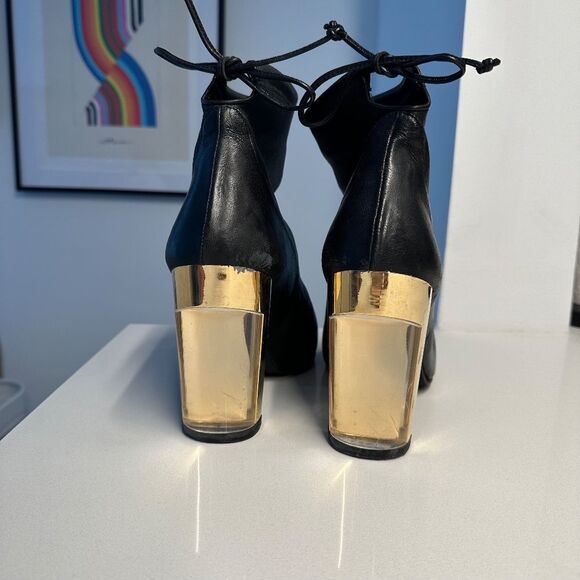 Stuart Weitzman Black Leather Ankle Booties with Lucite & Gold Block Heel Size 9 - Picture 5 of 14